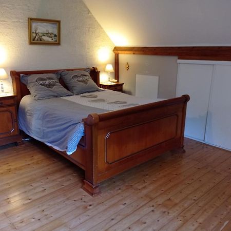 Chambre Campagnarde Du Gres Rouge De Beauval Exterior photo
